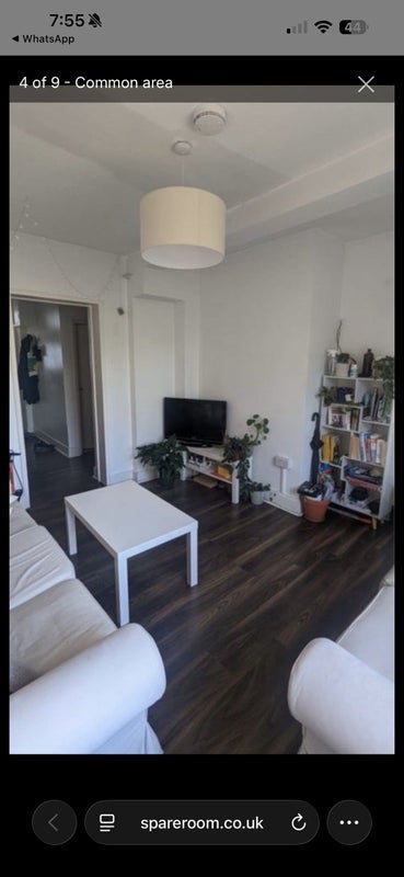 Room Wenlock Road in Greater London