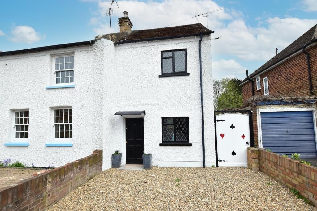 House Coopers Row in Iver Heath