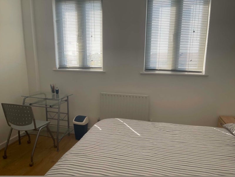 Room High Road Leytonstone in Greater London