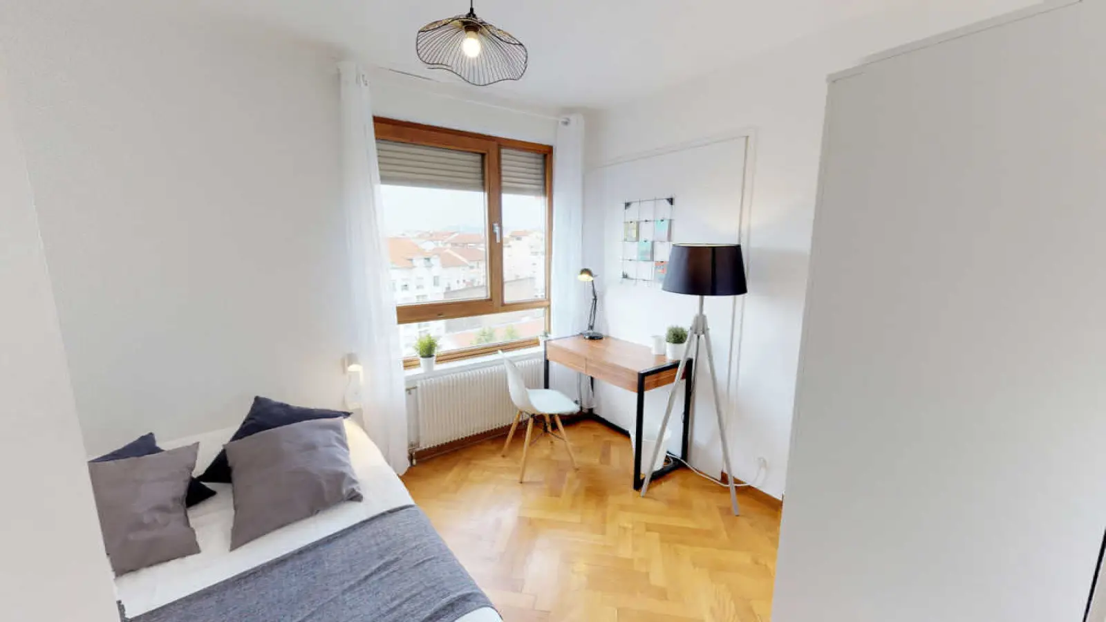 Room Rue Garibaldi in Lyon