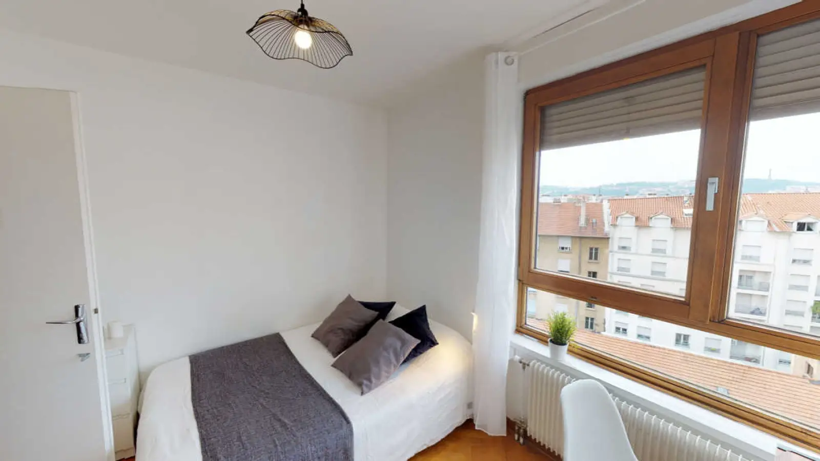 Room Rue Garibaldi in Lyon