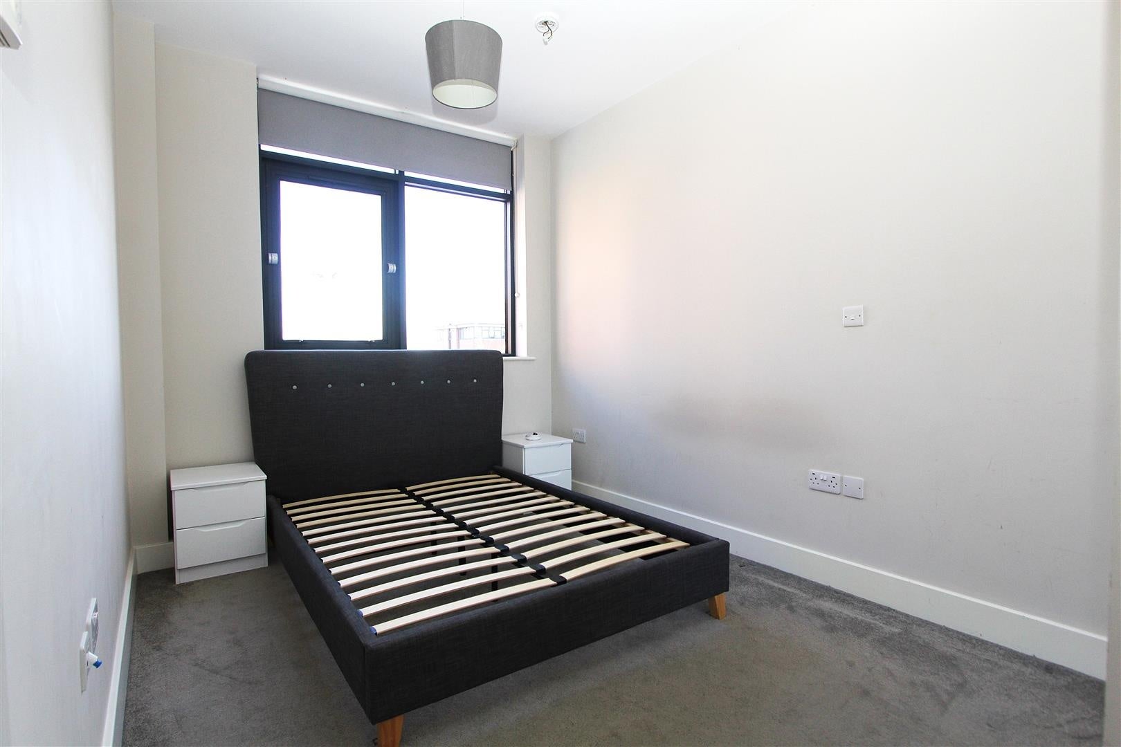 Flat Dawsons Square in Leeds