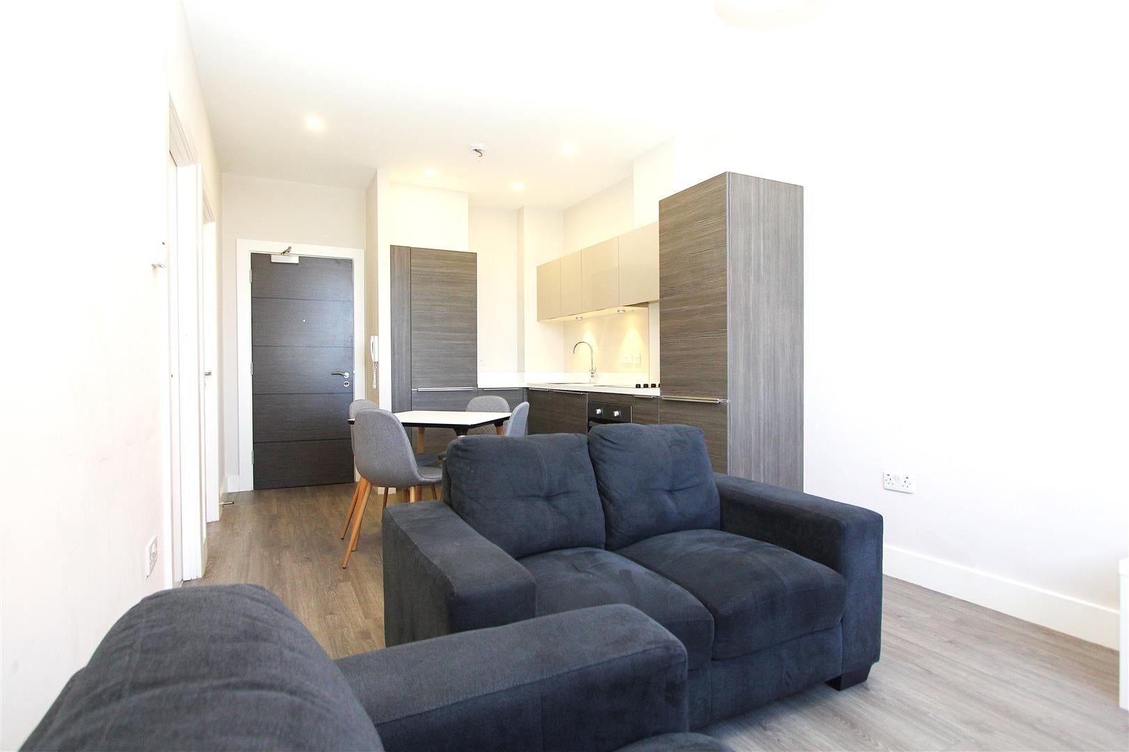 Flat Dawsons Square in Leeds
