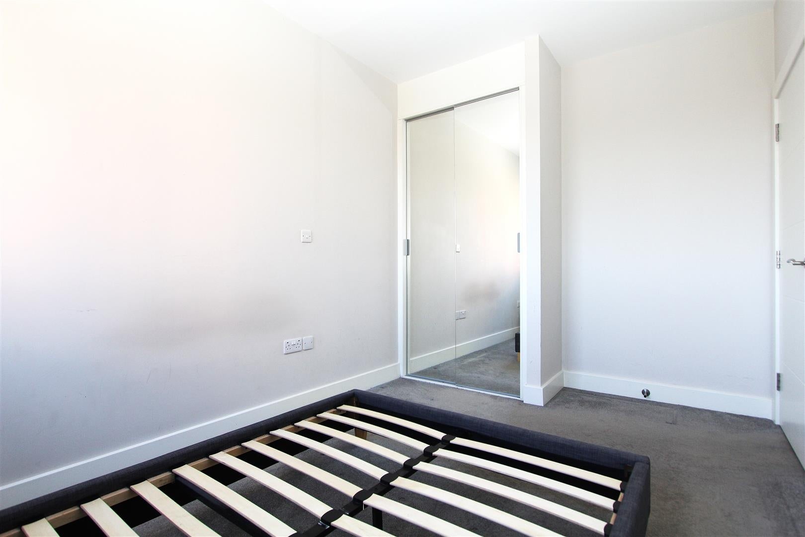 Room Dawsons Square in Leeds