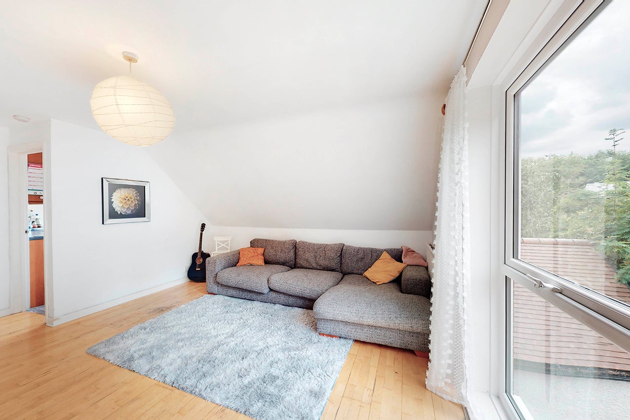 Flat Stanhope Road in Greater London