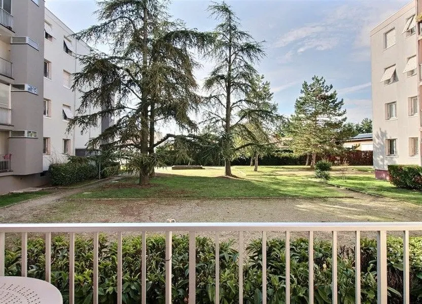 Flat Rue du Perrier in Livron-sur-Drôme