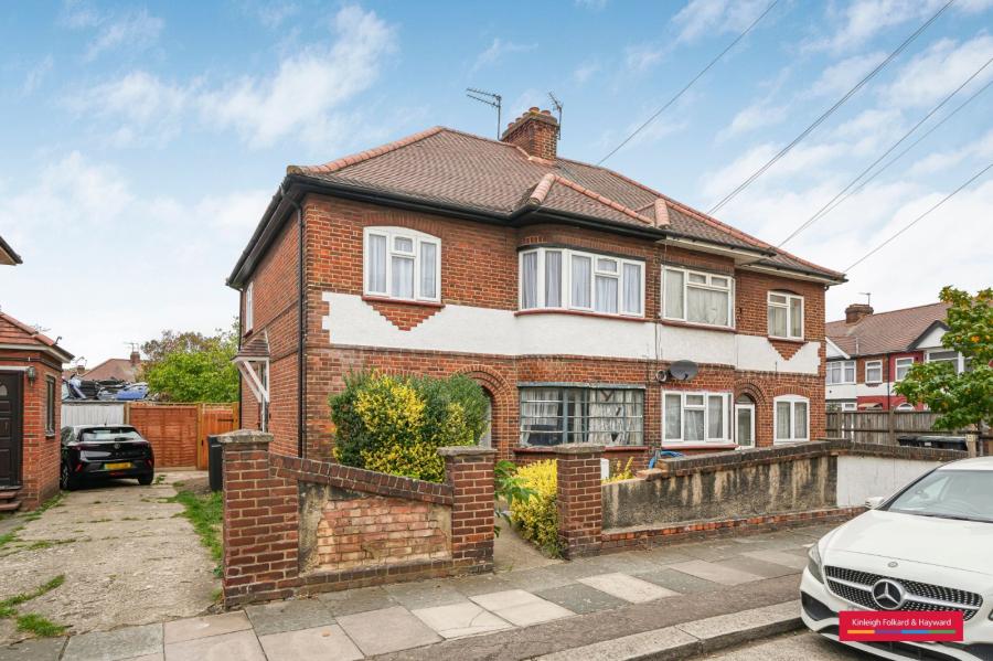House Ellanby Crescent in Greater London