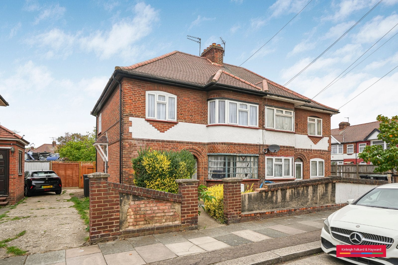 House Ellanby Crescent in Greater London