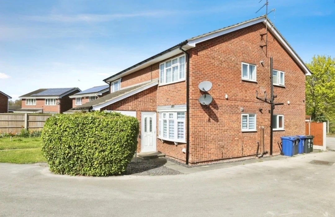 Flat Field Gate in Doncaster
