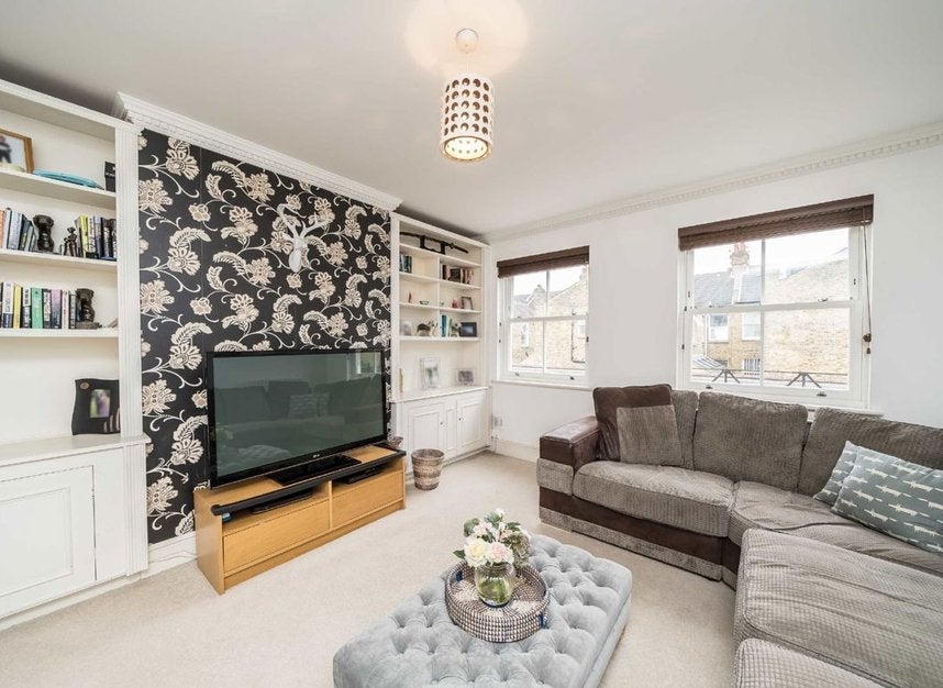 House Fernbank Mews in Greater London