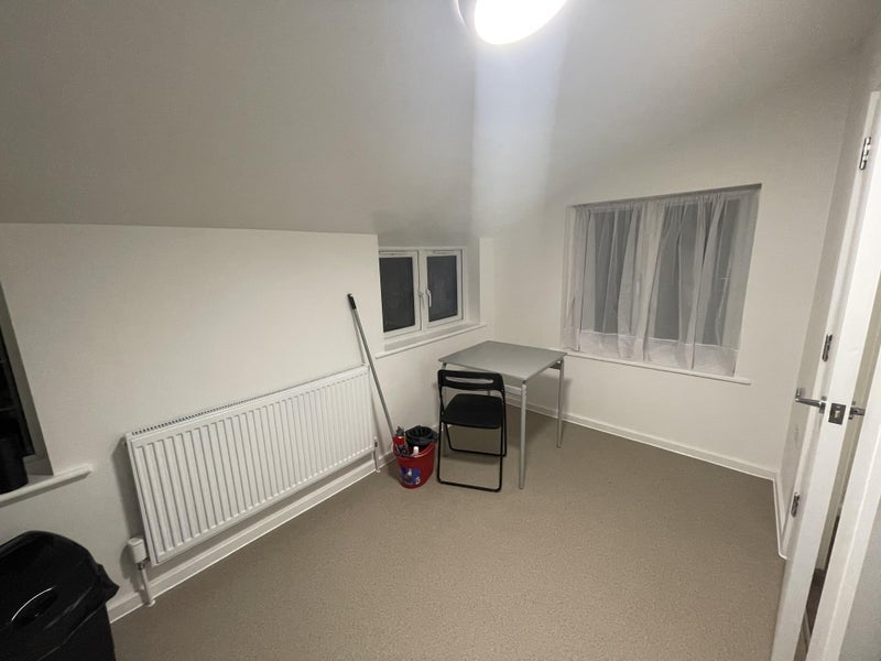 Flat Oakington Avenue in Greater London