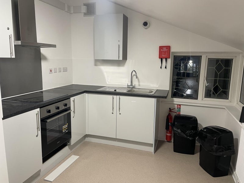 Flat Oakington Avenue in Greater London