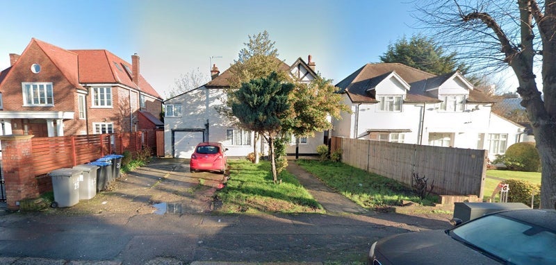 Flat Oakington Avenue in Greater London