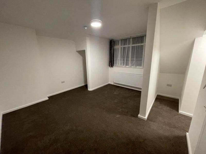 Flat Oakington Avenue in Greater London