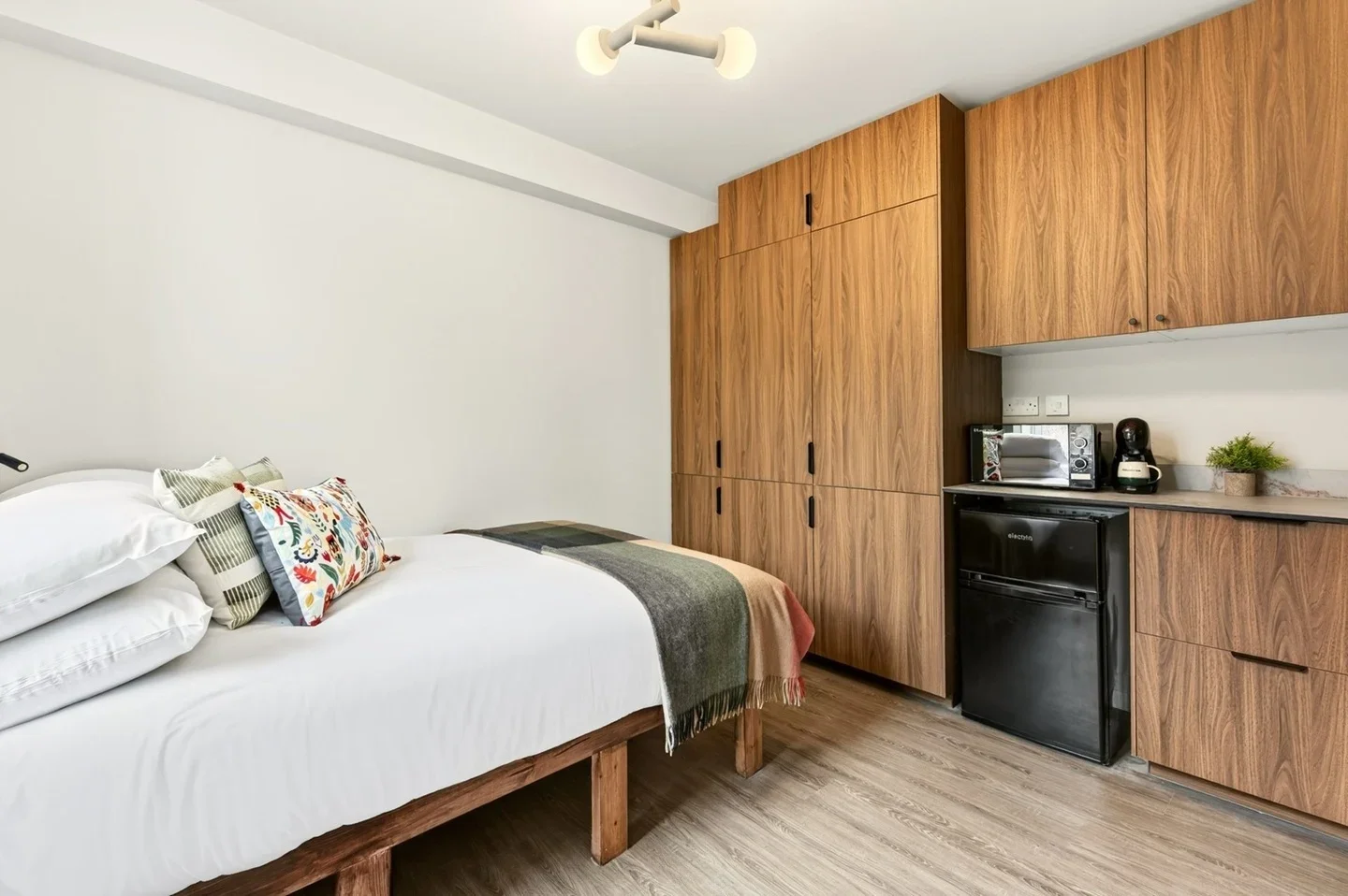 Room The Bridge in Greater London