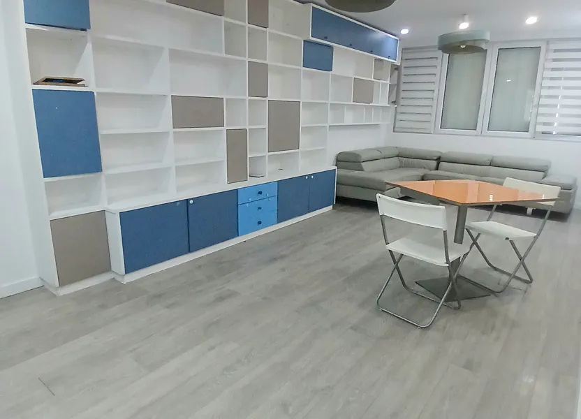 Appartement Avenue Moderne à Paris
