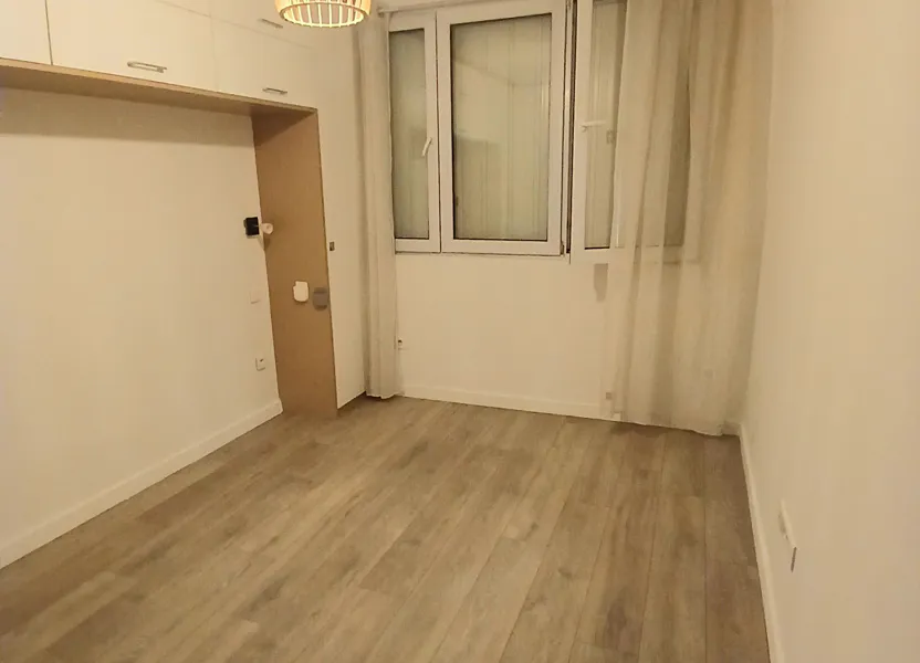 Appartement Avenue Moderne à Paris