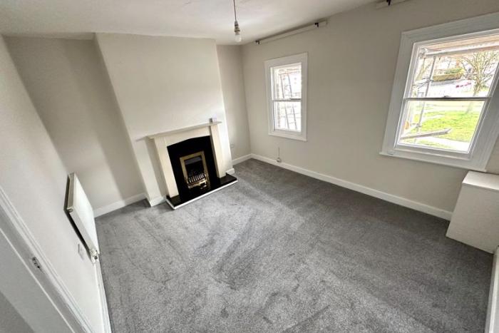 Flat Crowmere Road in Shrewsbury