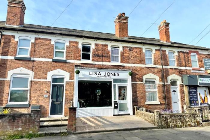 Flat Crowmere Road in Shrewsbury