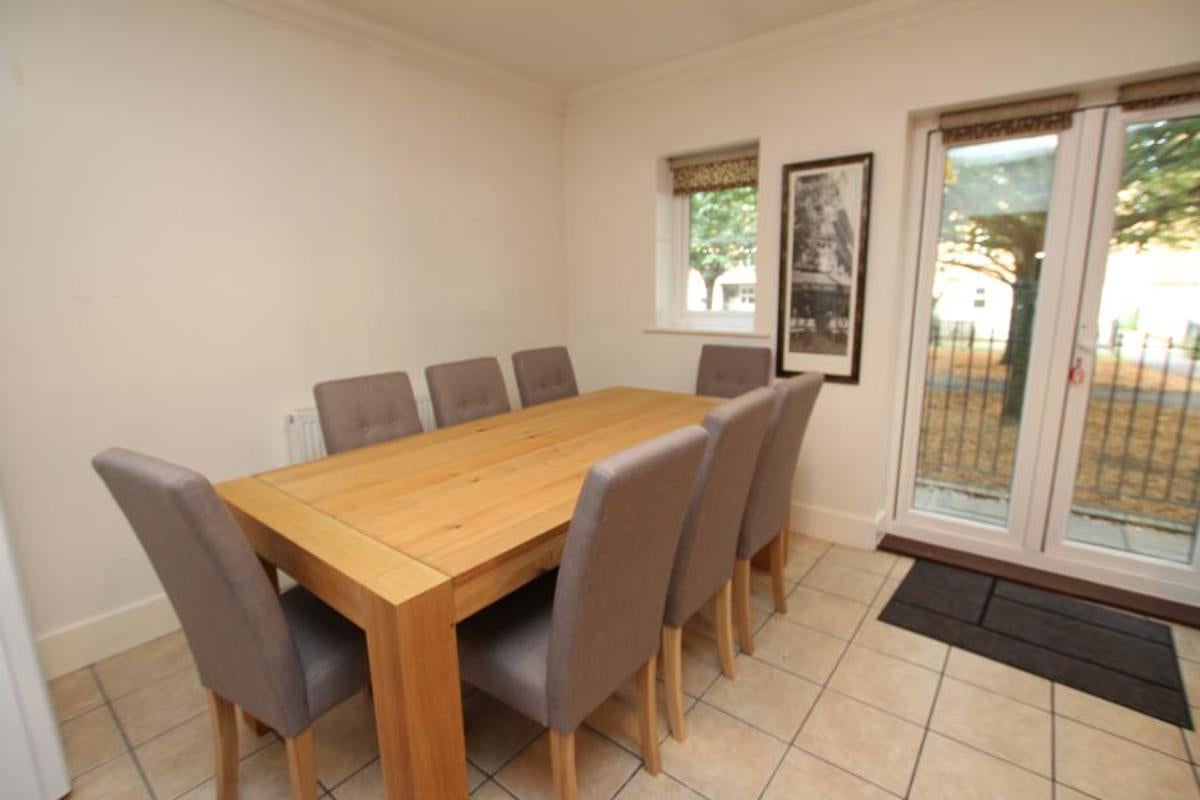 House Jekyll Close in Stoke Gifford