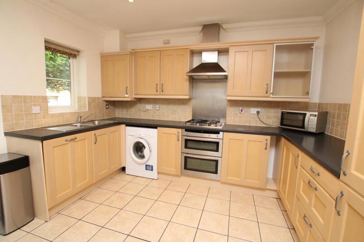 House Jekyll Close in Stoke Gifford
