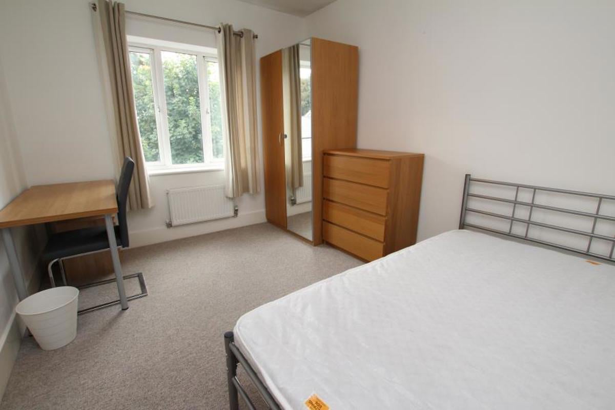 House Jekyll Close in Stoke Gifford