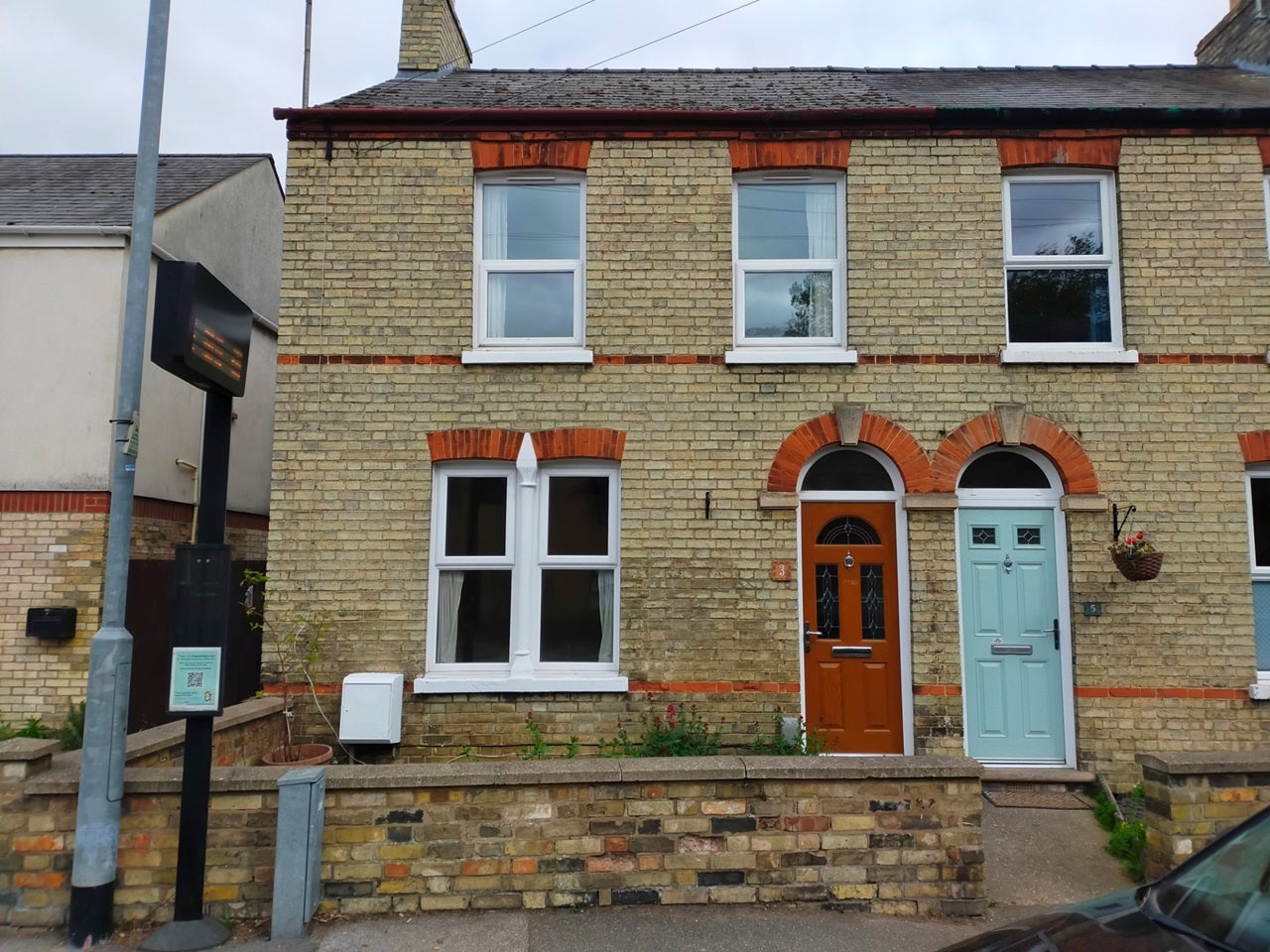 House Cambridge Road in Cambridge