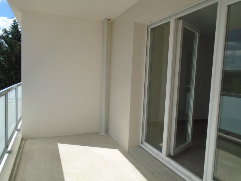 Flat Avenue Jean Monnet in Villenave-d'Ornon