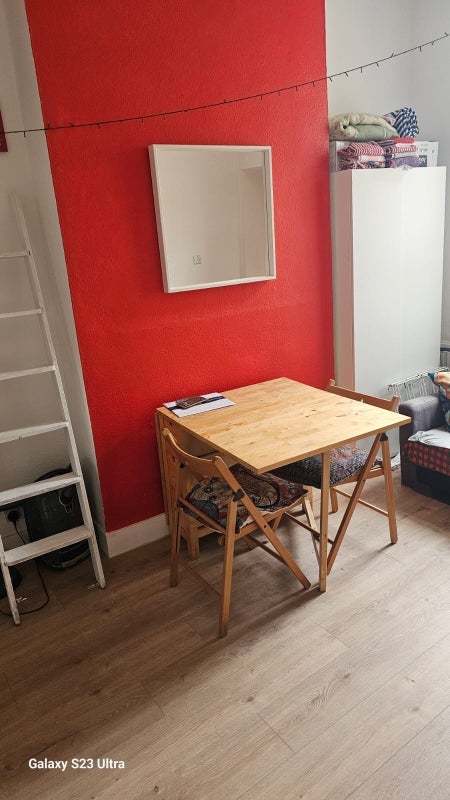 Flat Elm Park in Greater London