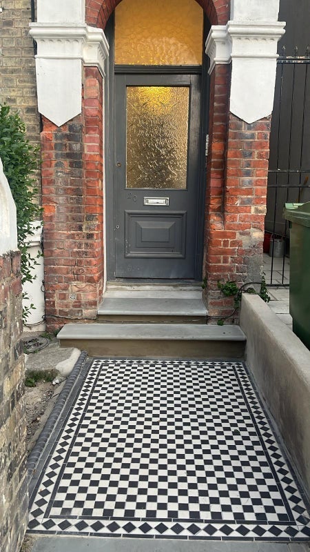 Flat Elm Park in Greater London