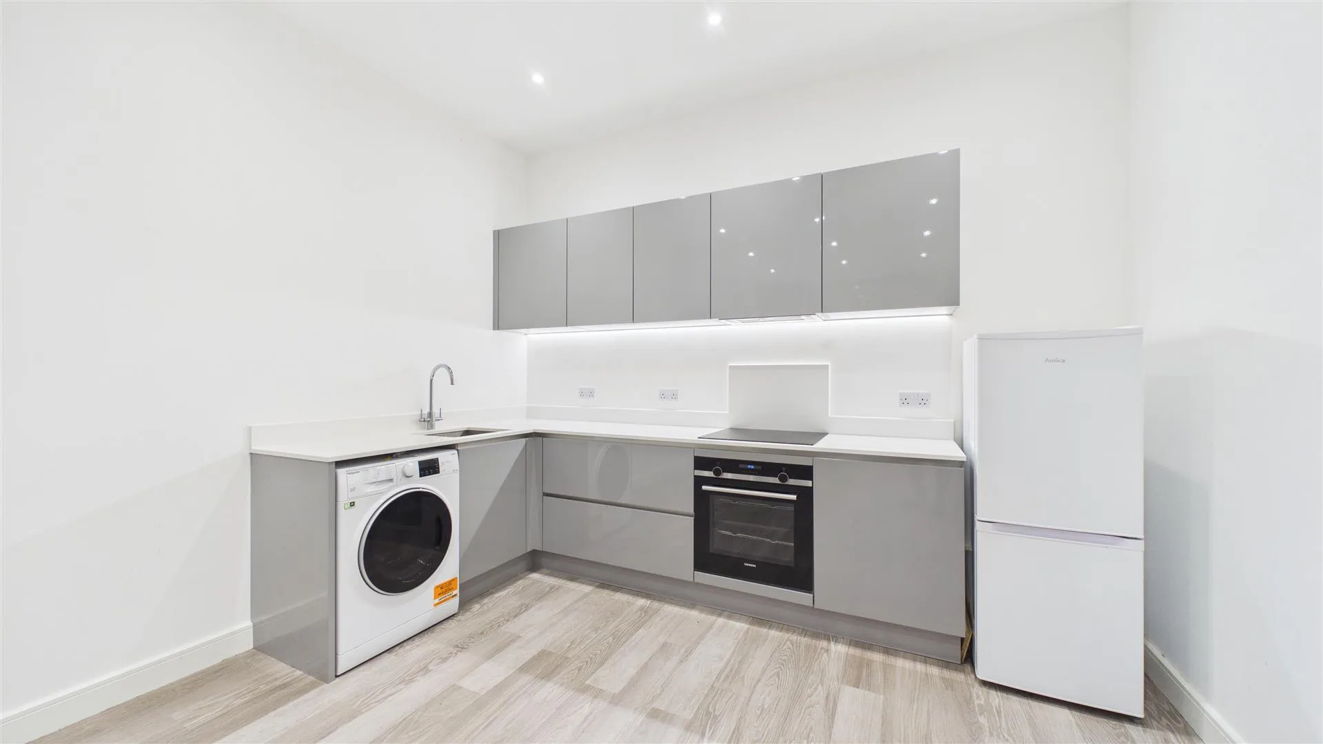 Flat Giles Cresent in Stevenage