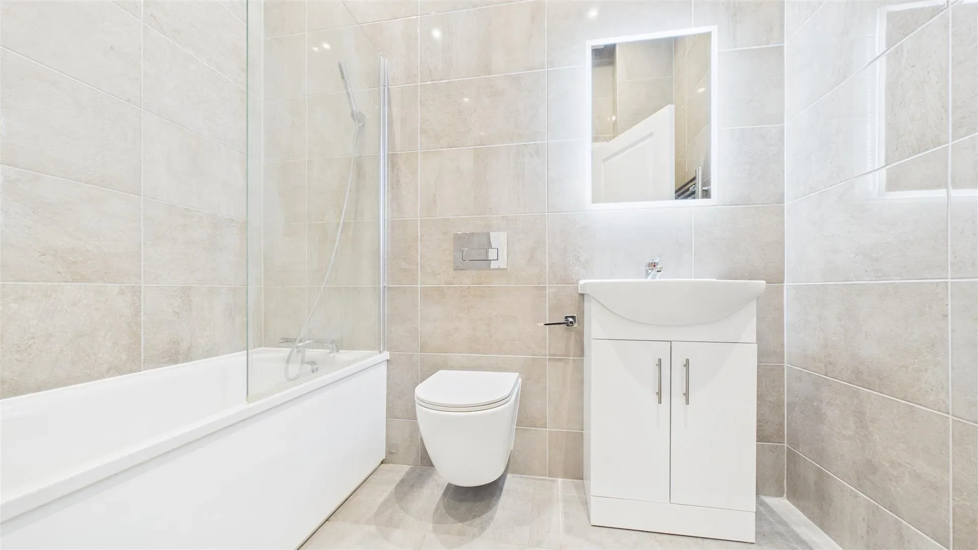 Flat Giles Cresent in Stevenage