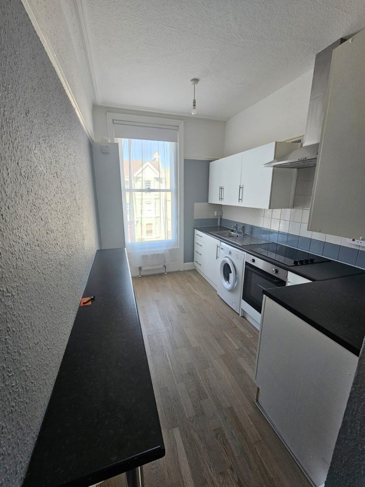 Flat Priory Road in St Leonards