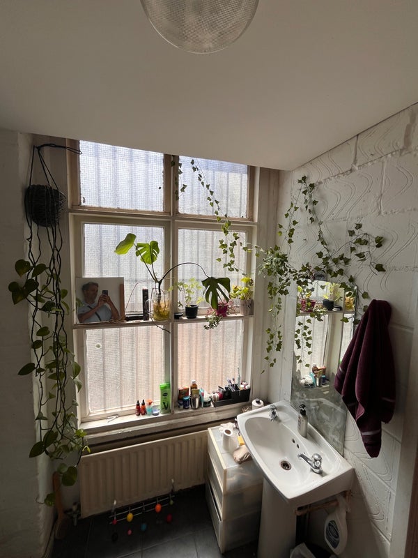 Room Queens Yard in Greater London