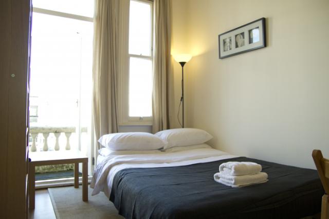 Flat Fairholme Road in Greater London