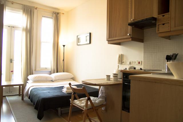 Flat Fairholme Road in Greater London