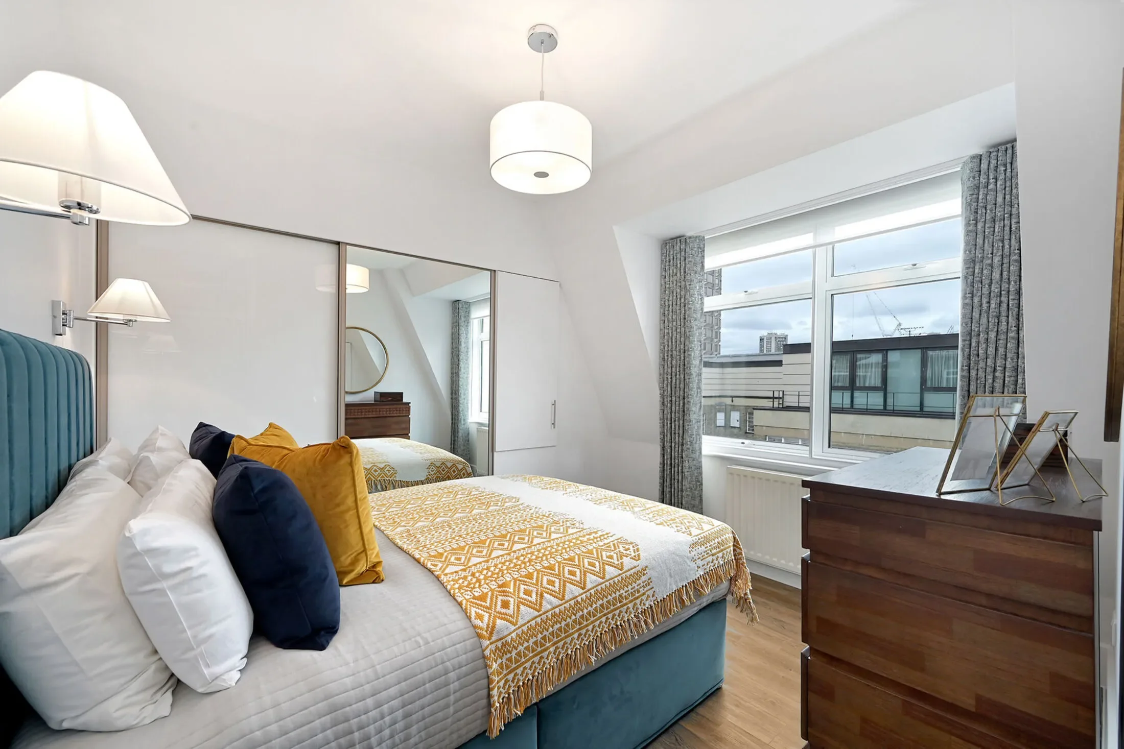 Flat Sloane Street in Greater London
