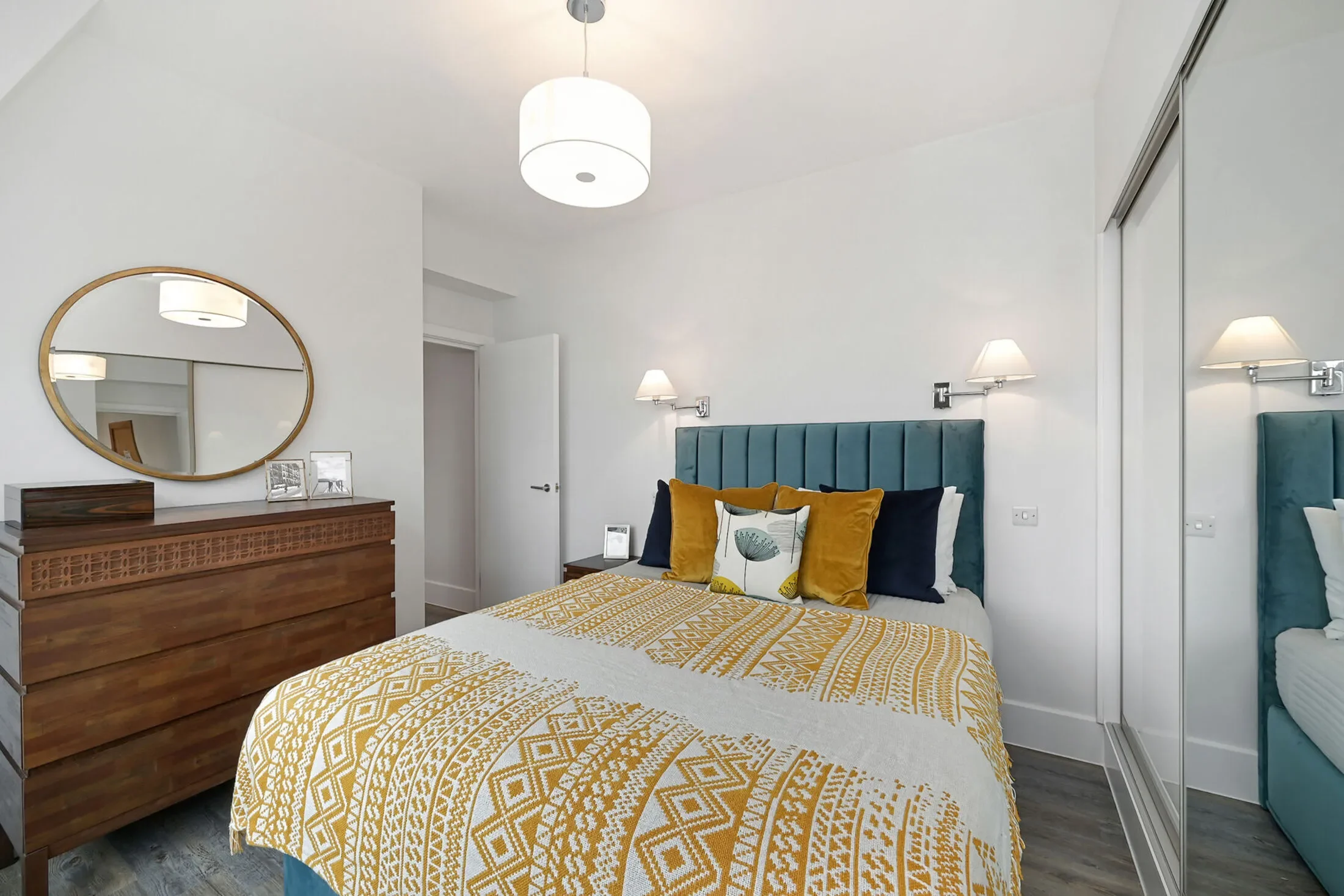 Flat Sloane Street in Greater London