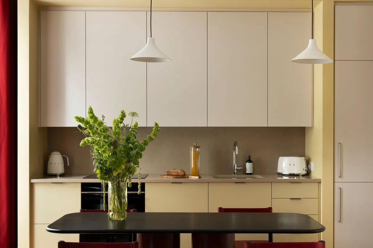 Flat Harley Street in City of Westminster