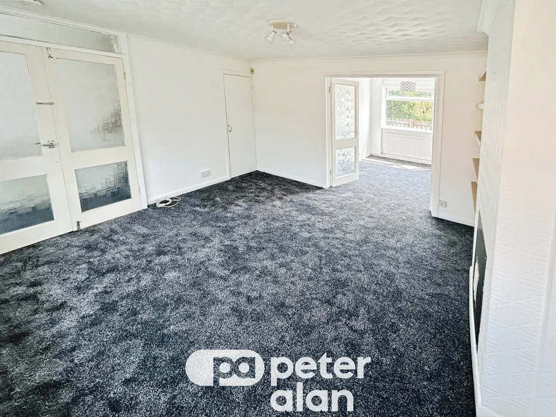 House Pilton Vale in Newport