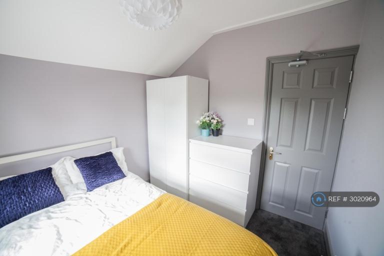 Room Levington Road in Ipswich