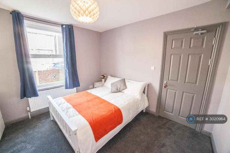 Room Levington Road in Ipswich