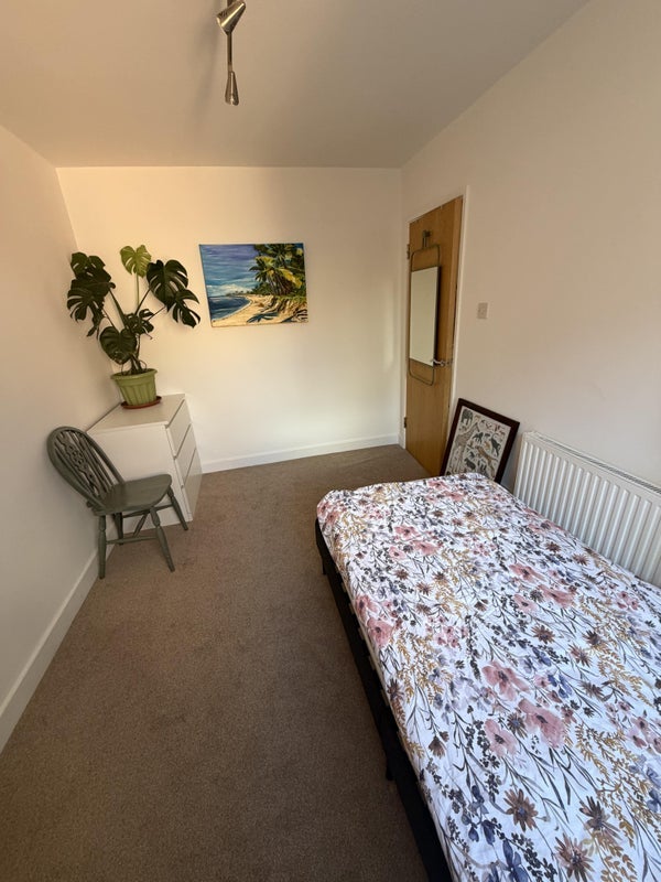 Room Woodville Road in Warwick