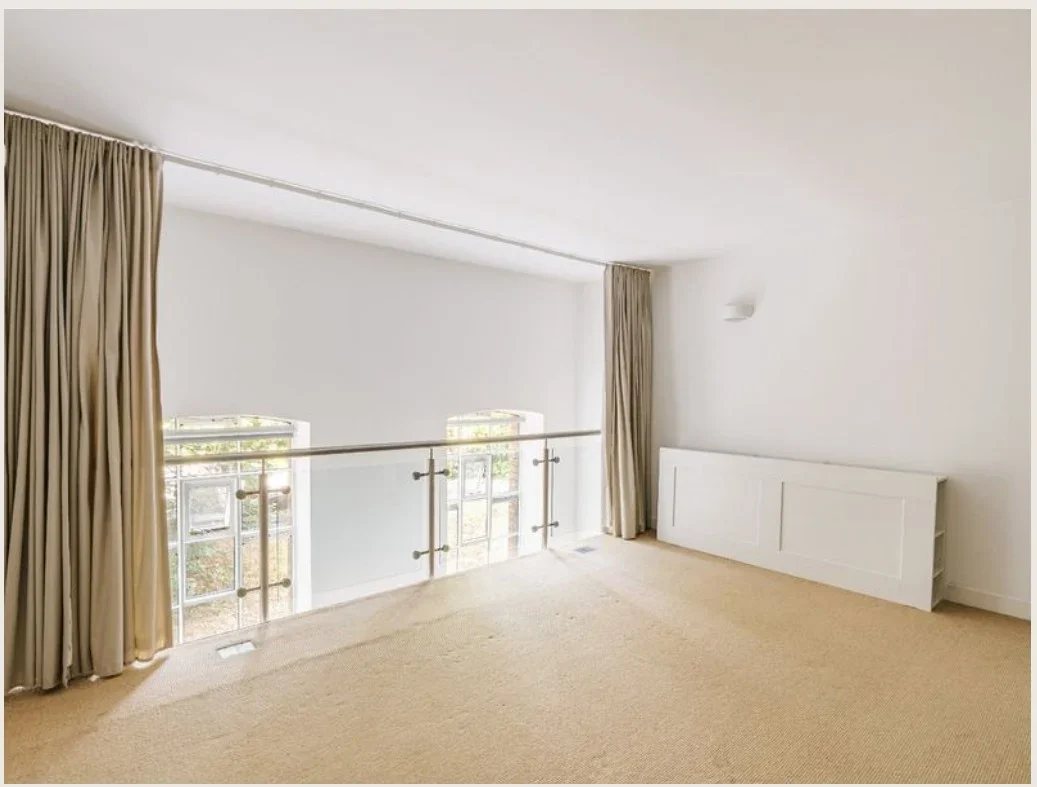 Flat Hardwick Street in Greater London