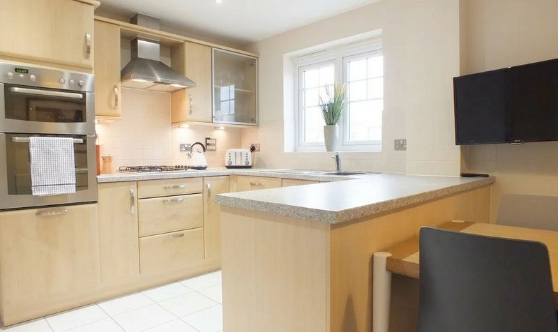 Room Pascal Crescent in Shinfield