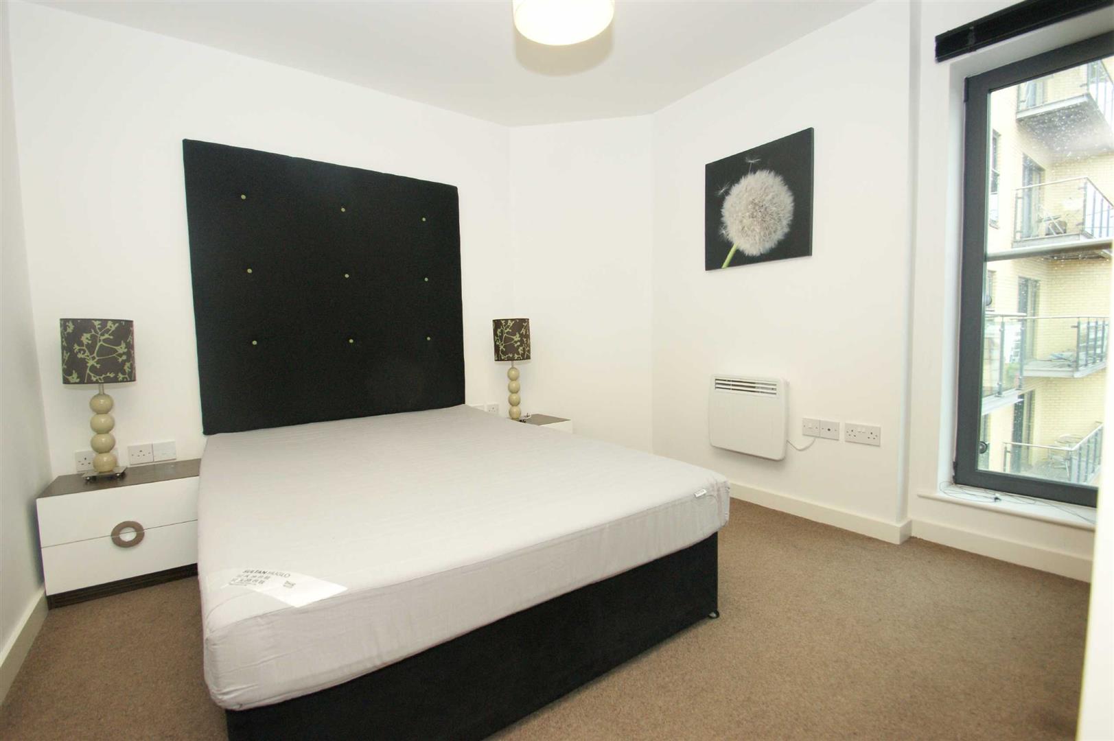 Flat St Peters Street in Leeds
