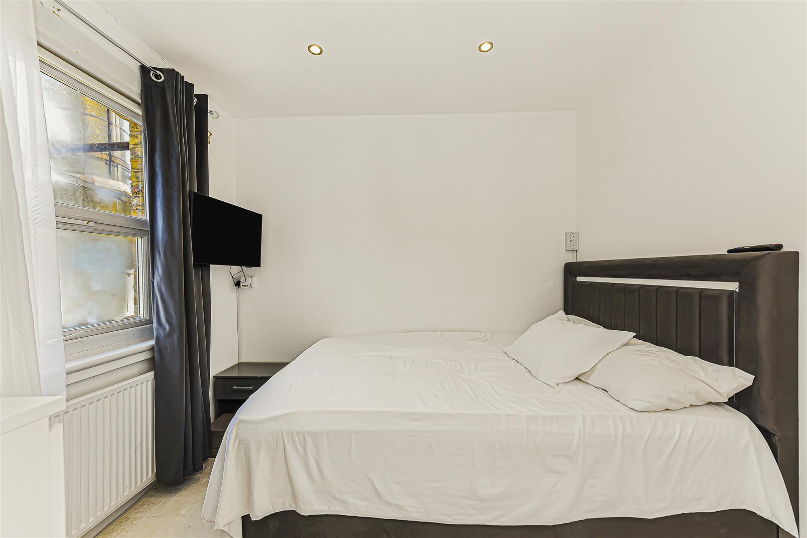 Flat Seven Sisters Road in Greater London
