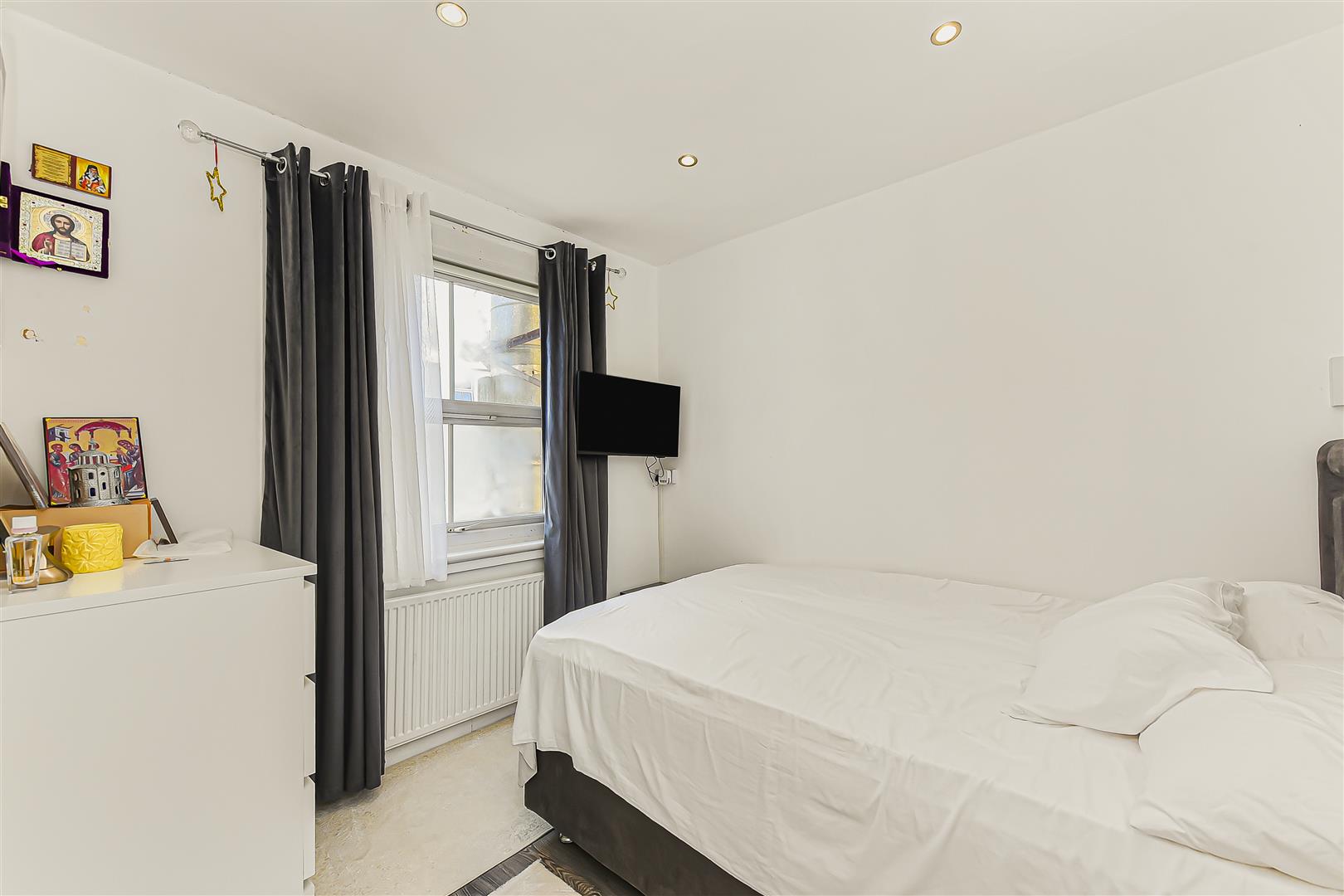 Flat Seven Sisters Road in Greater London