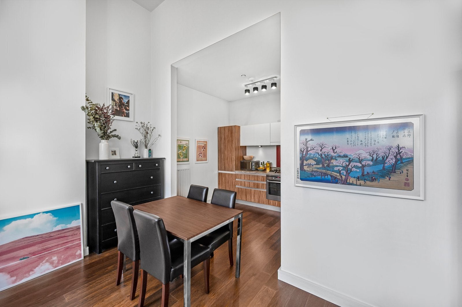 Flat Ecclesbourne Road in Greater London