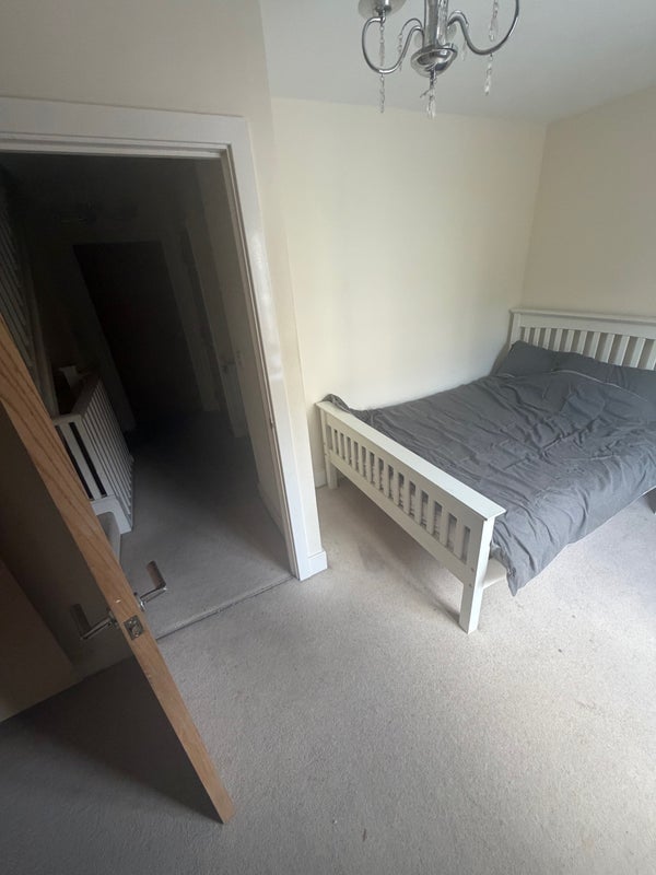 Room Blossom Drive in Greater London